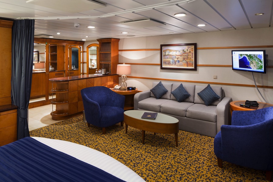 RCI, Radiance of the Seas, Grand Suite 1.jpg